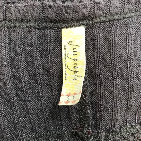 Free People Raw Hem Striped Pullover V Neck Long Sweater Size Small - Picture 8 of 8